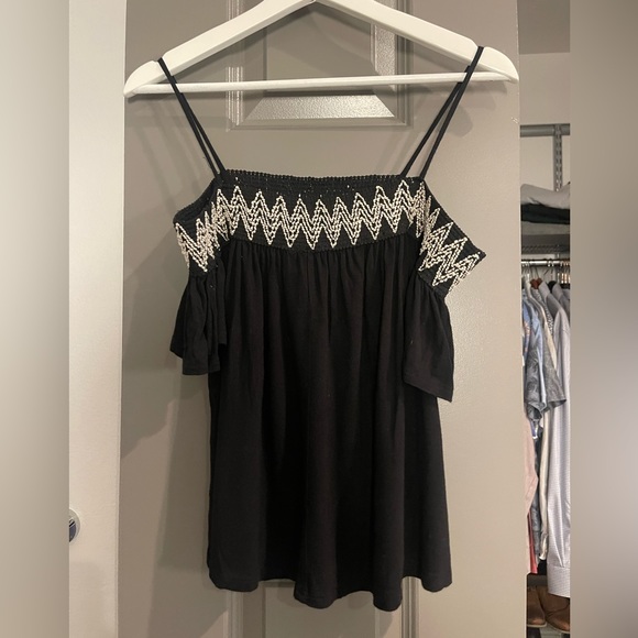 Francesca’s Black Off-the-Shoulder Embroidered Top | Women’s Size Small - Picture 3 of 10